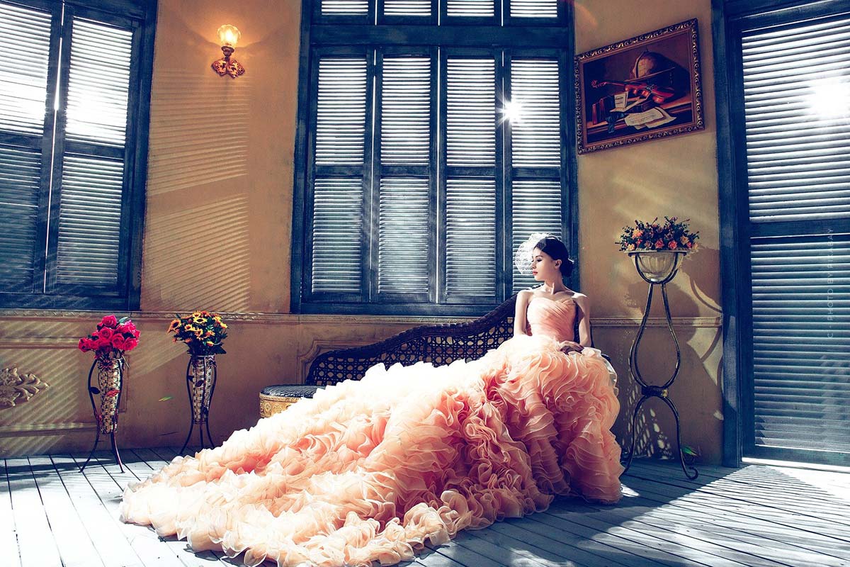 Top Videos of Vera Wang - Innovative wedding dresses